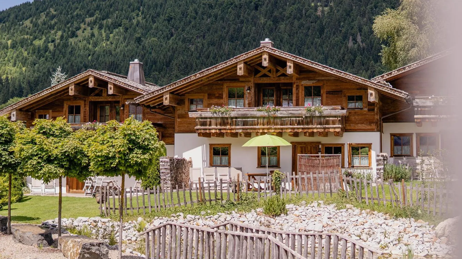 Alpin Chalets Oberjoch - Luxus Unterkunft Mit Privatem Spa Und Zugang Zu 3000 Qm Spa Panoramahotel Oberjoch Bad Hindelang