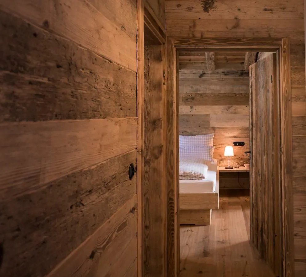 Alpin Chalets Oberjoch: Luxury Retreat with Private Spa Bad Hindelang 4*,